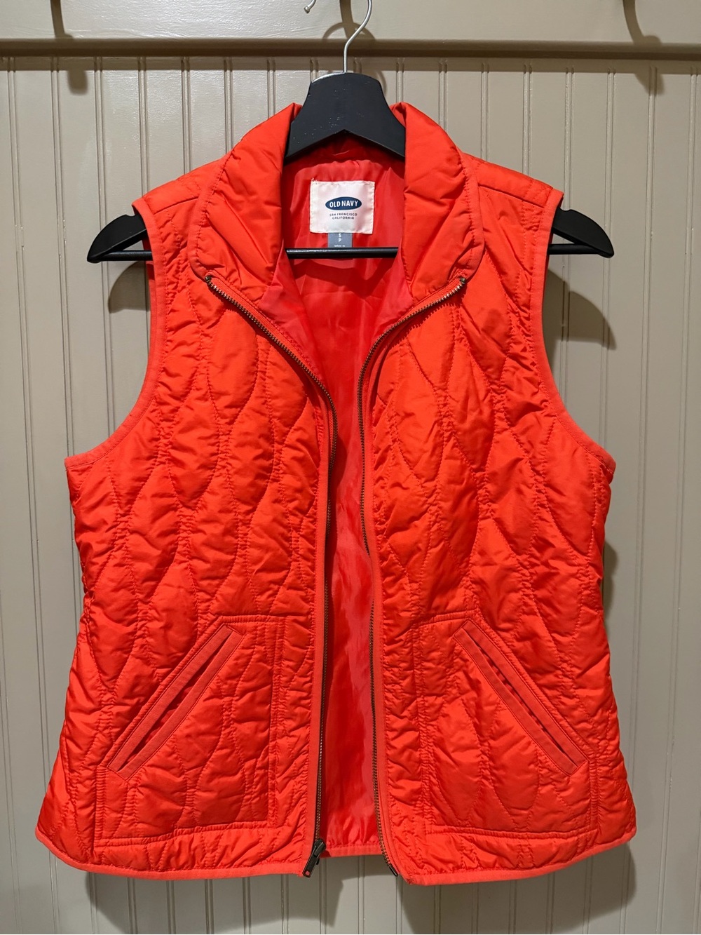 Old Navy Women's Quilted Bright Orange Vest